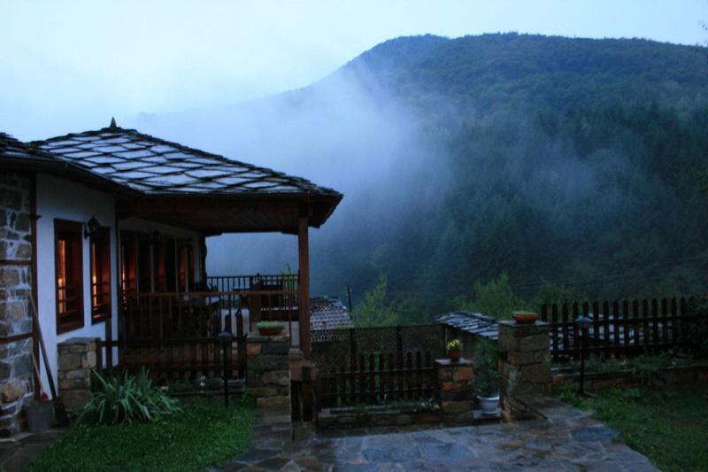 Complex Kosovo Houses Exteriér fotografie